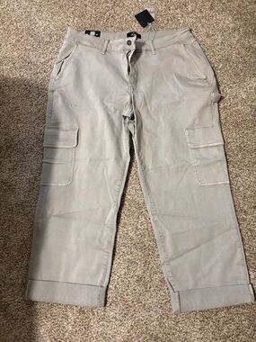 Women’s Light Gray Cargo Pants - Casual Utility Style